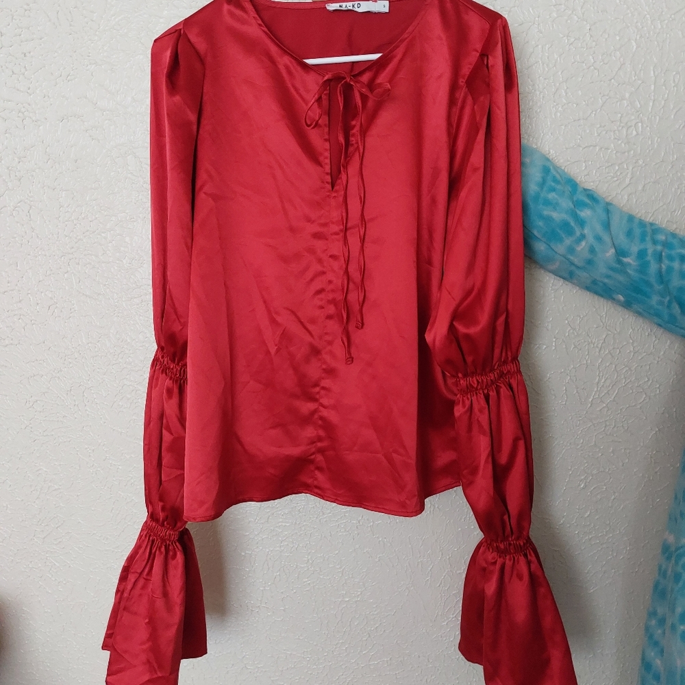 Gathered flute sleeve blouse in red, size small